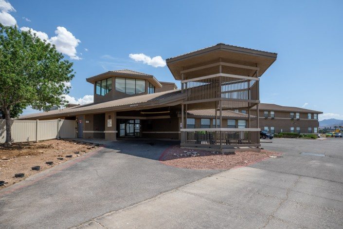 Henderson Healthcare Center photo 3