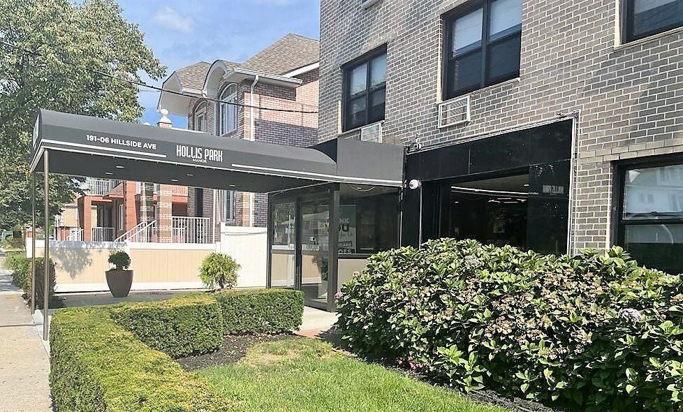 Hollis Park Manor Nursing Home photo 2