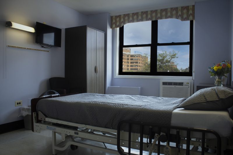 Lawrence Nursing Care Center photo 4