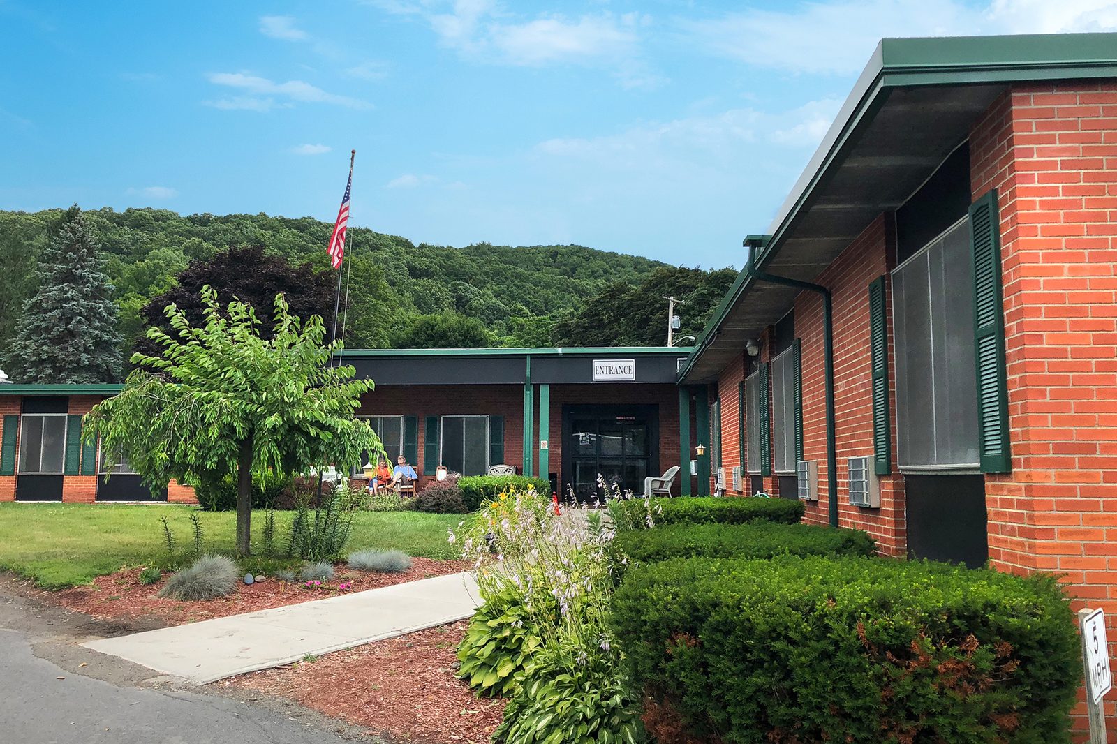 Chestnut Park Rehabilitation and Nursing Center photo 1