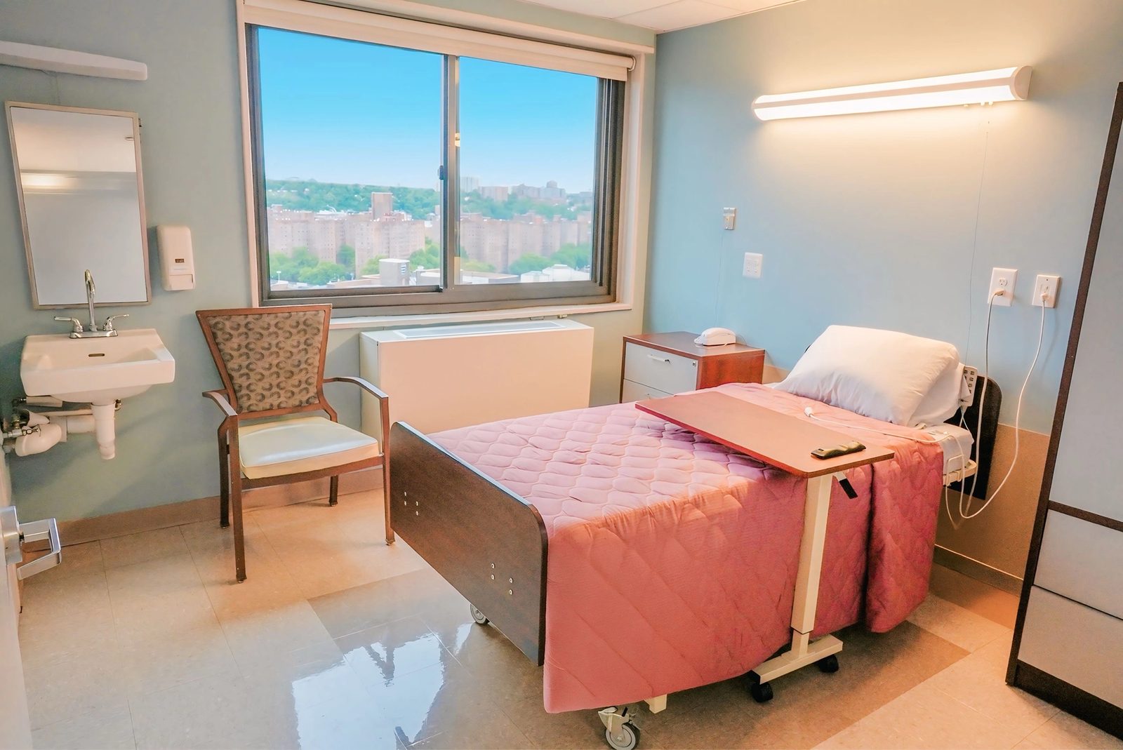 Fordham Nursing and Rehabilitation Center photo 4