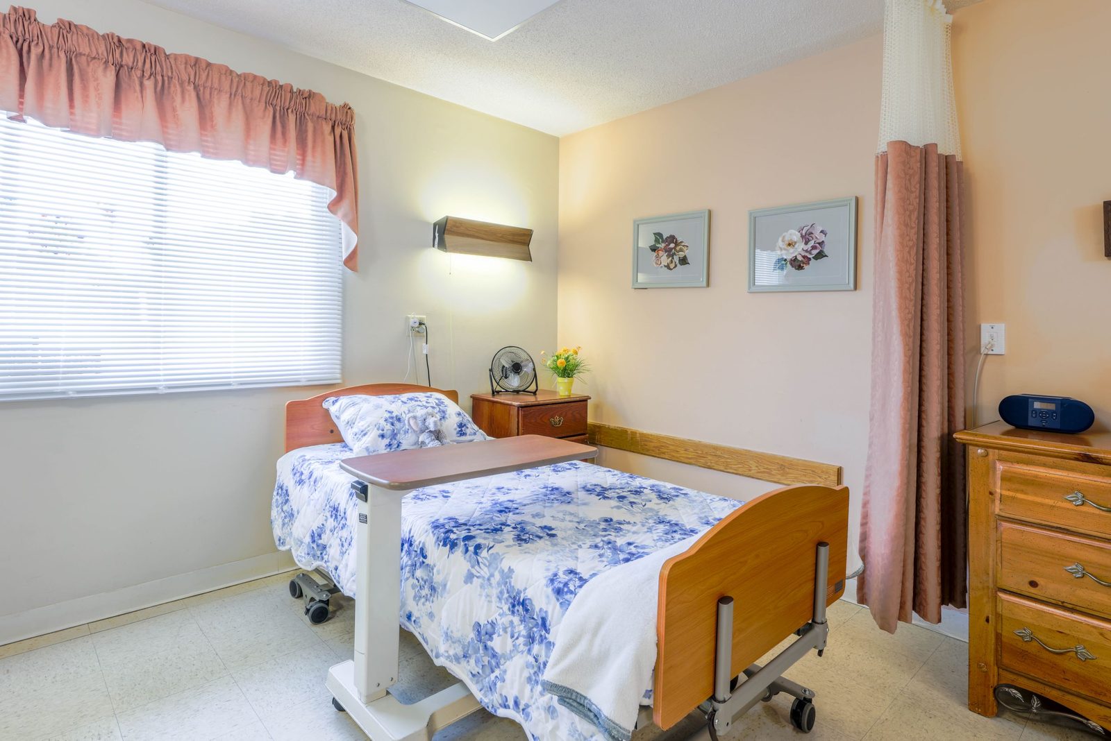 Altercare Of Navarre Center For Rehab & Nrsg Care photo 3