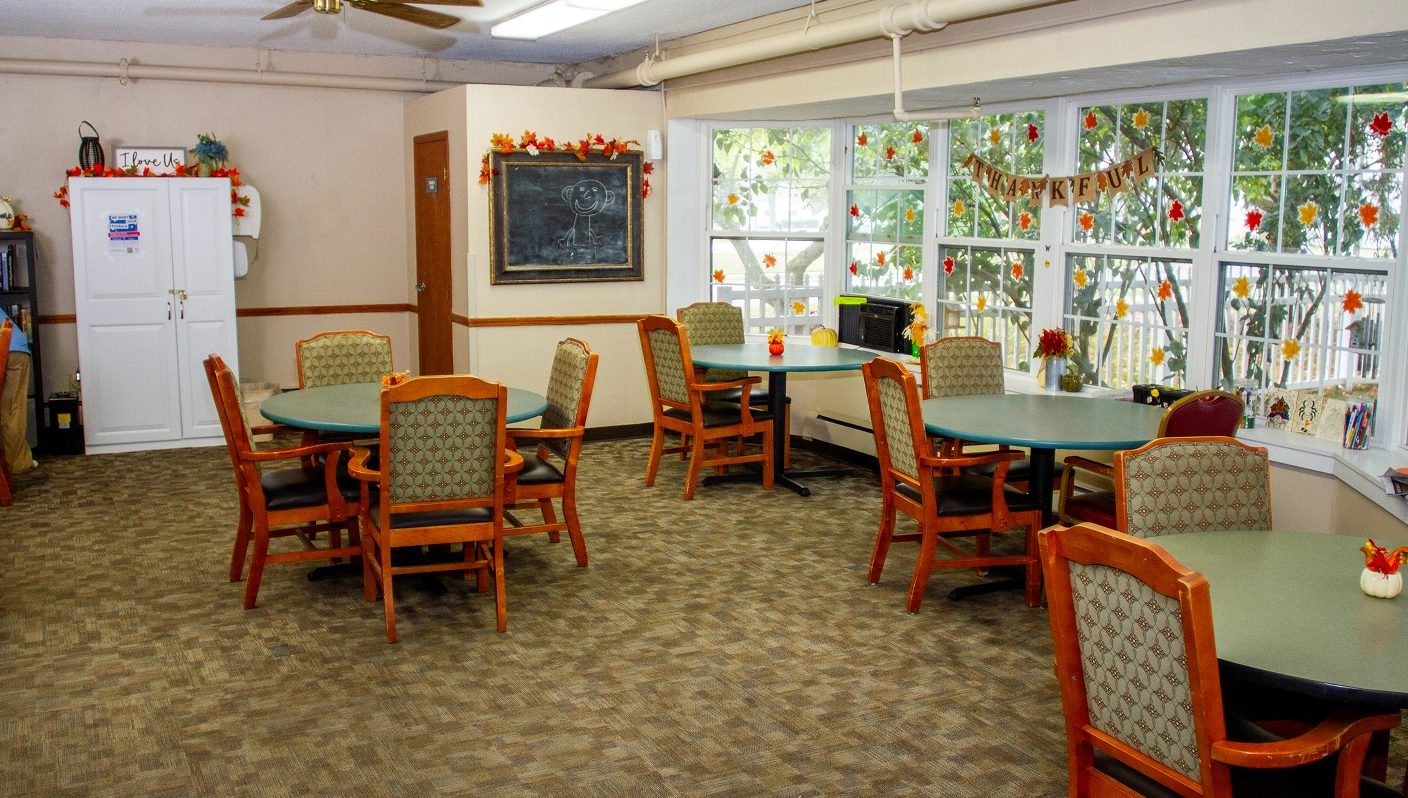 Autumn Court photo 4