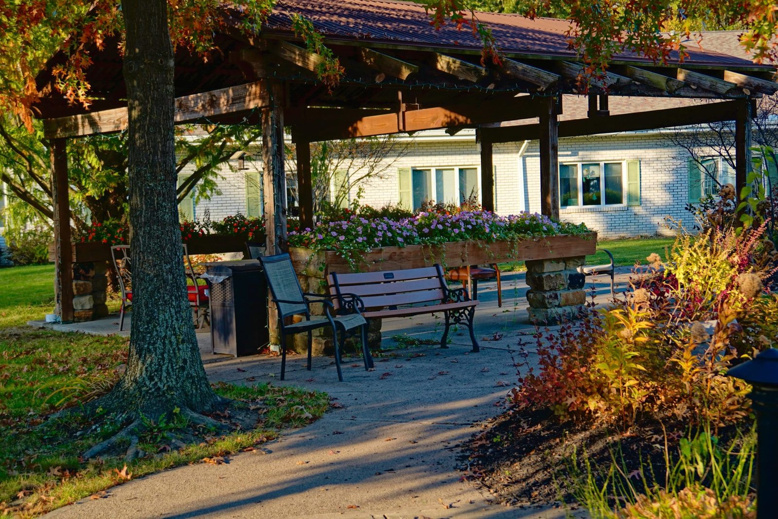Avon Oaks Nursing Home