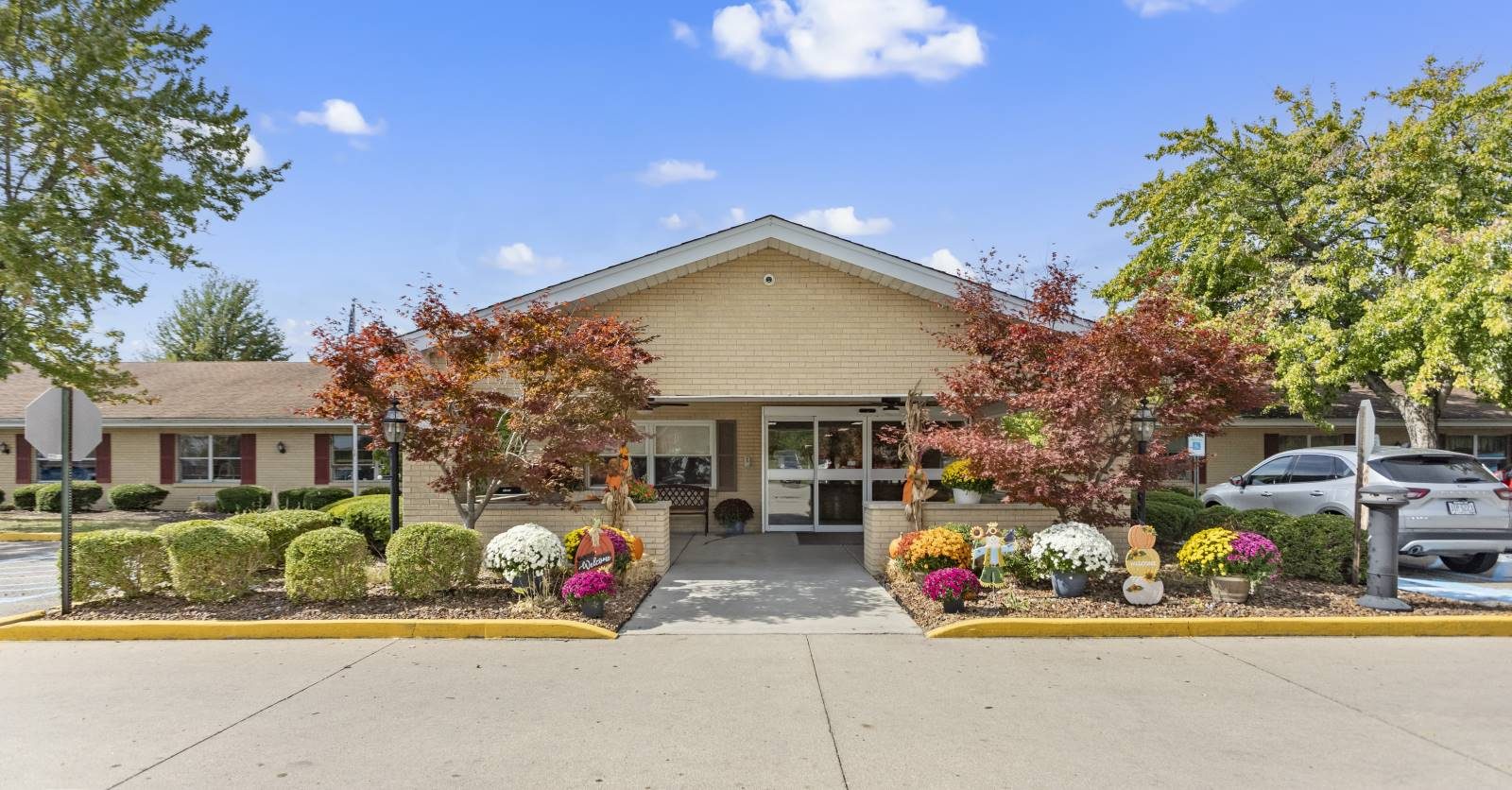 Batavia Nursing Care Center photo 5