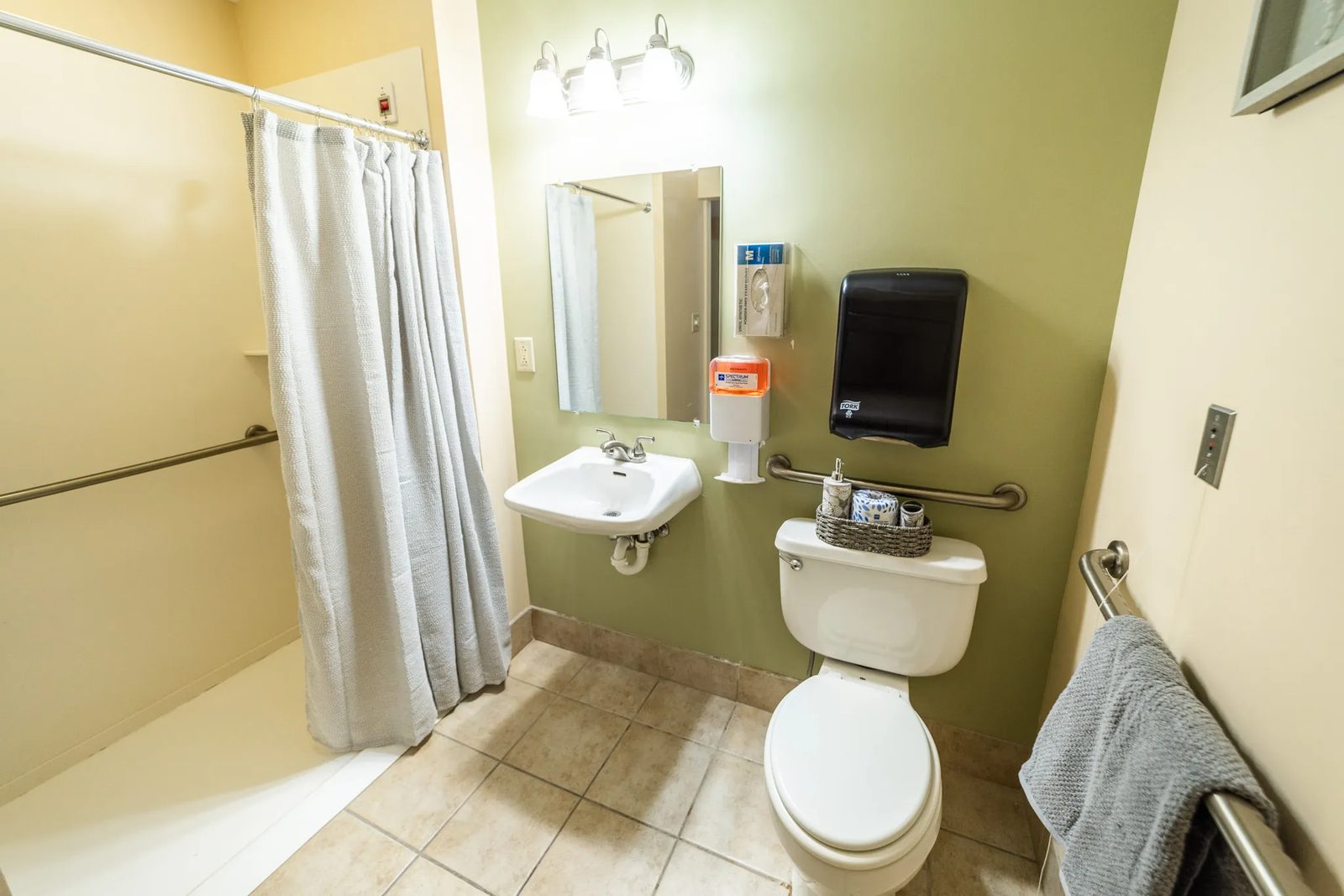 Heritage Healthcare of Lyndhurst photo 1