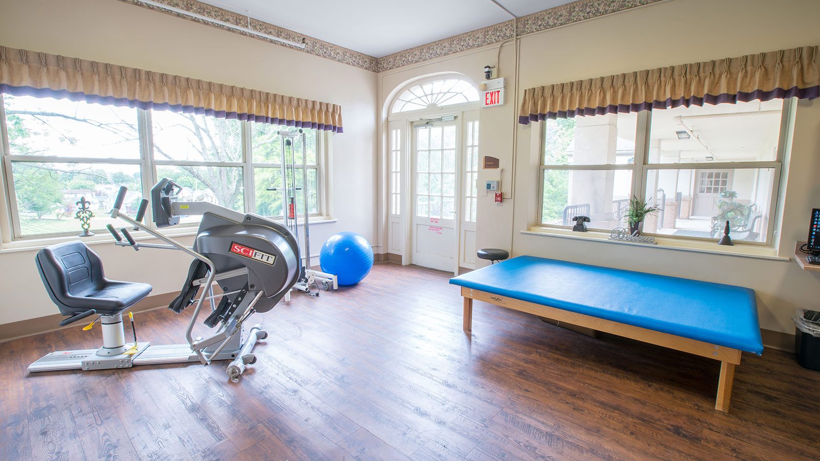 Residence At Huntington Court photo 5