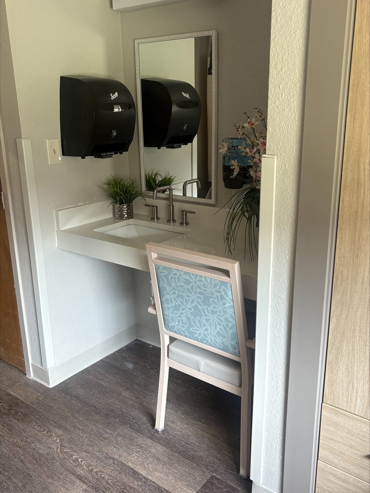 Cleveland Manor Nursing Home photo 5