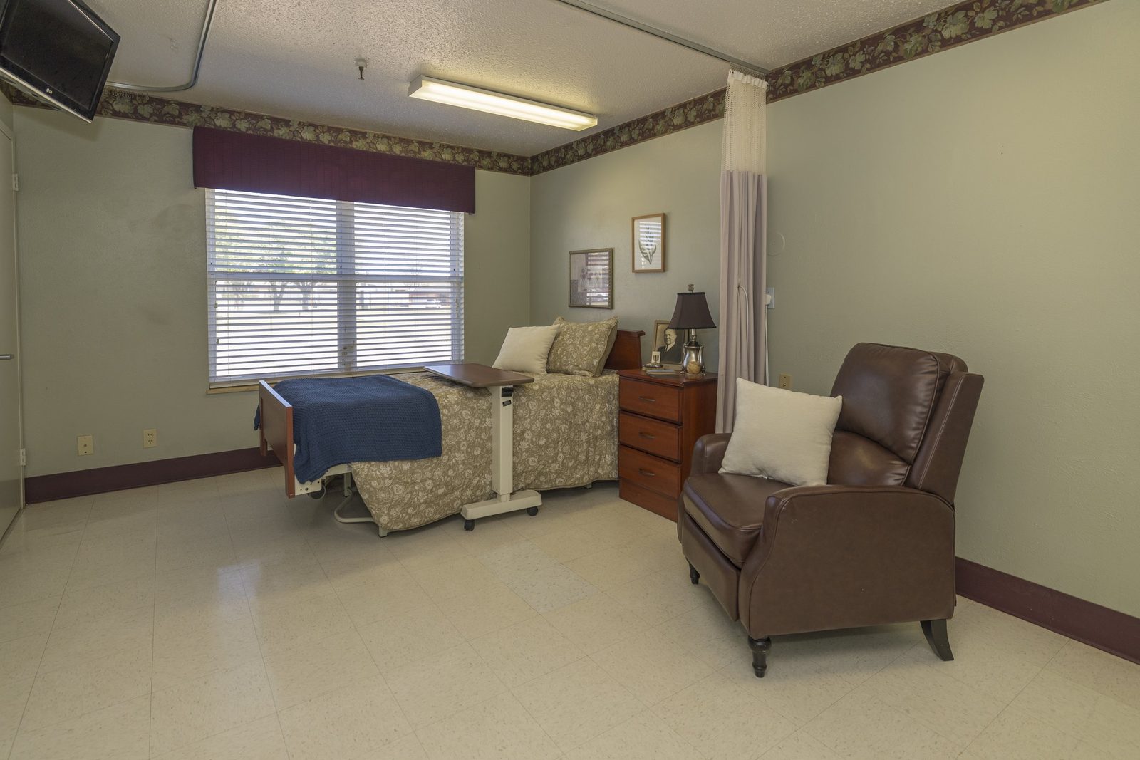 River Valley Skilled Nursing and Therapy photo 1
