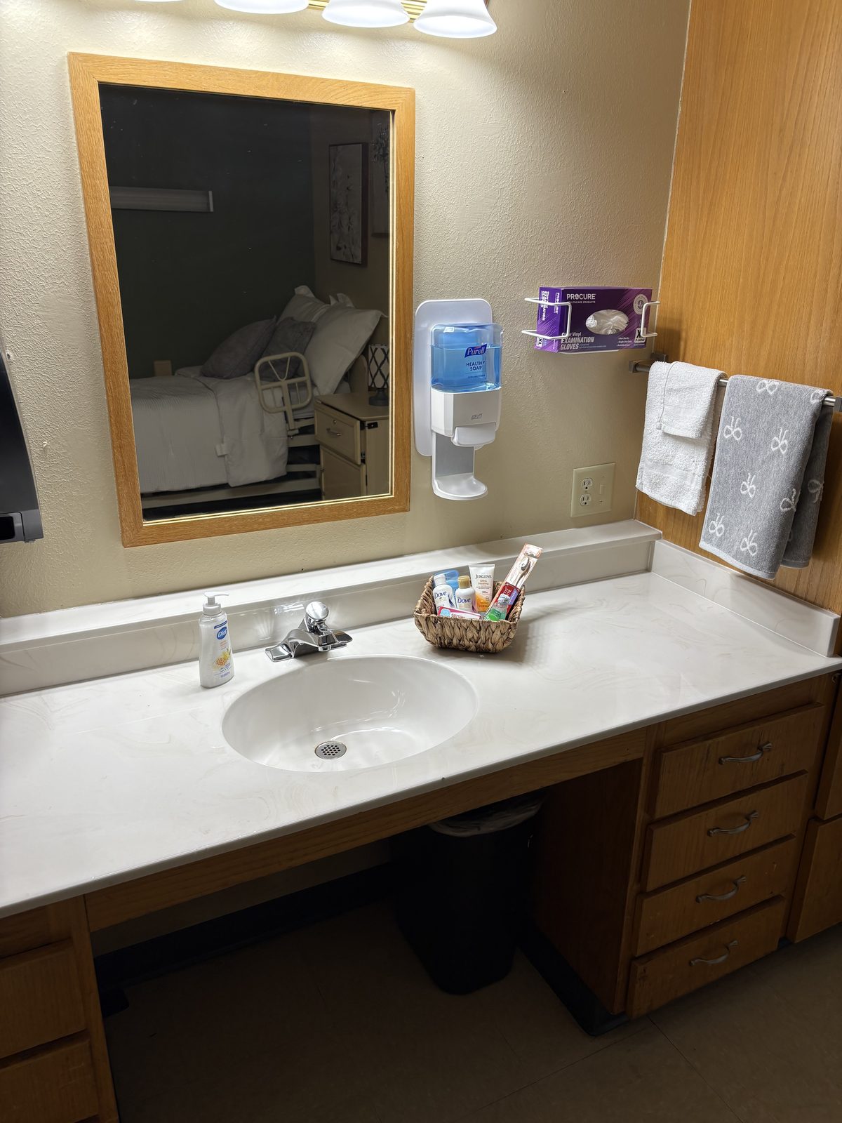 South Pointe Rehabilitation and Care Center photo 2