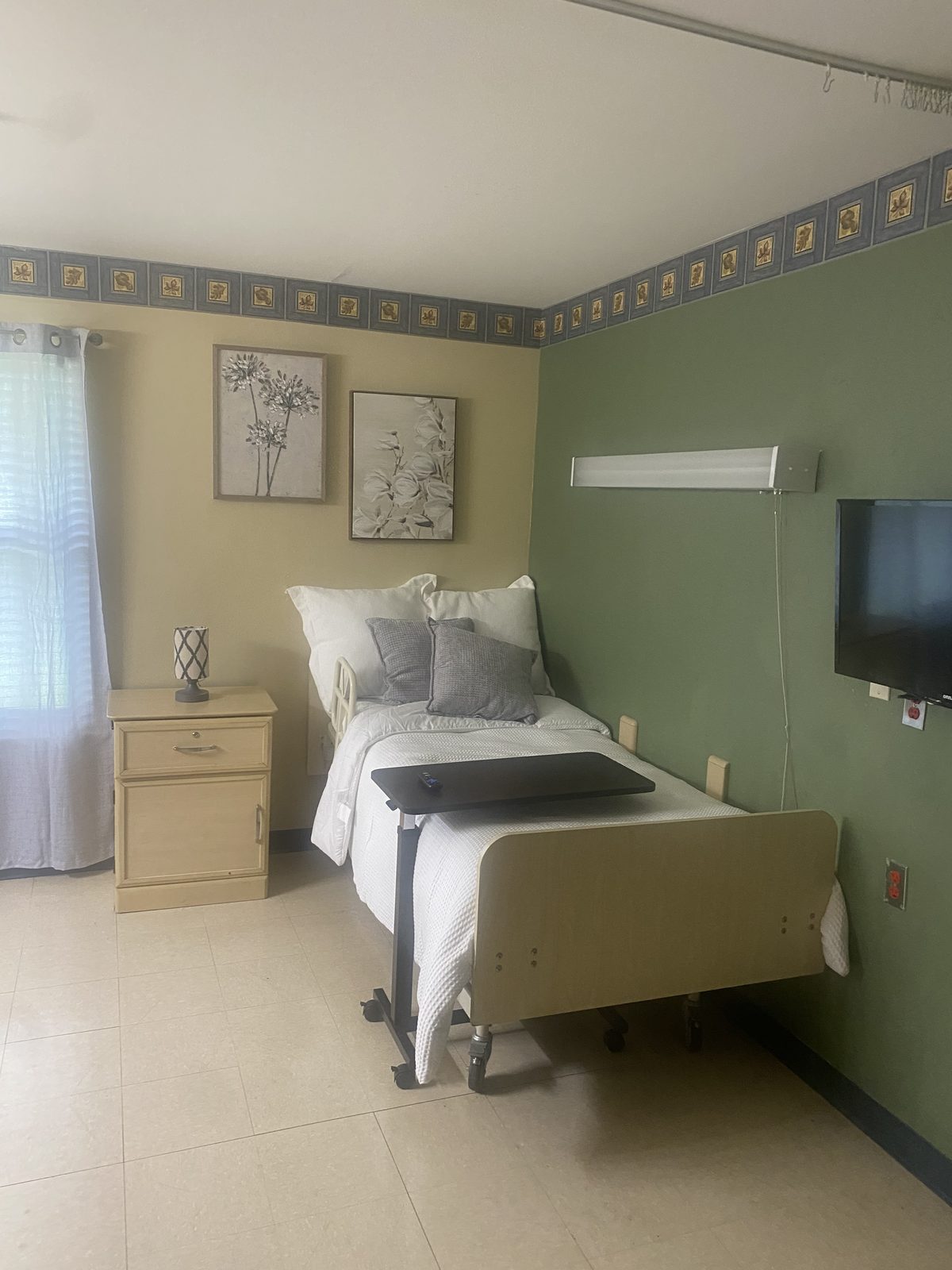 South Pointe Rehabilitation and Care Center photo 3