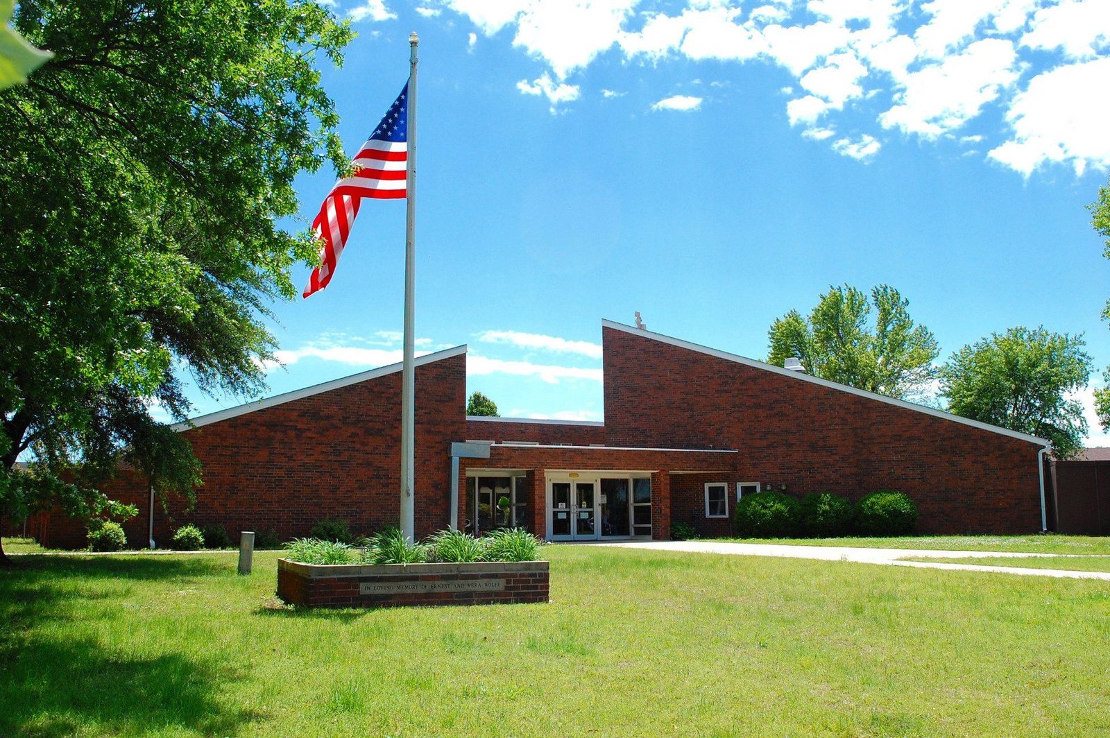 The Wolfe Living Center At Summit Ridge photo 1