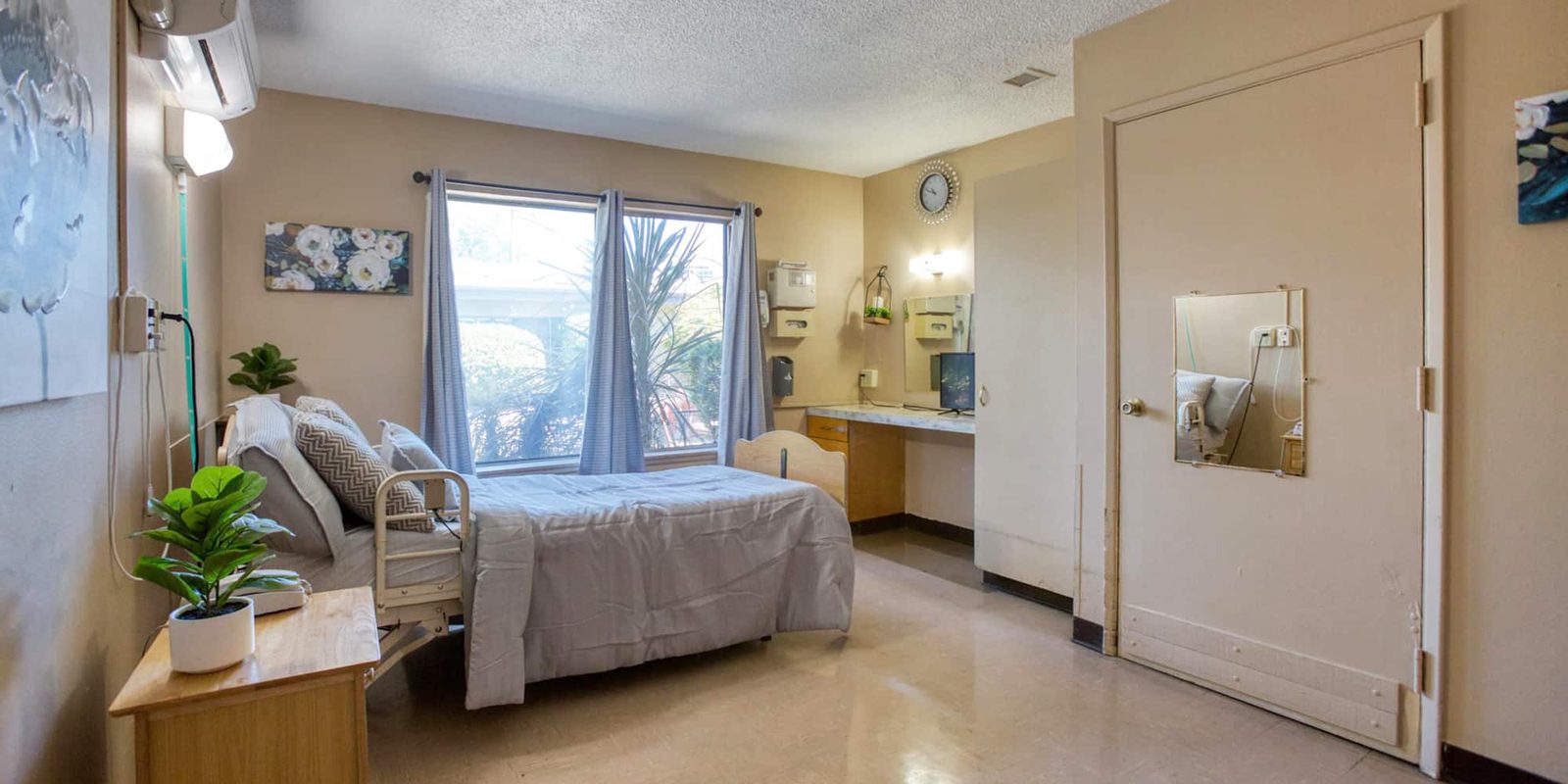 Menlo Park Health Care photo 3