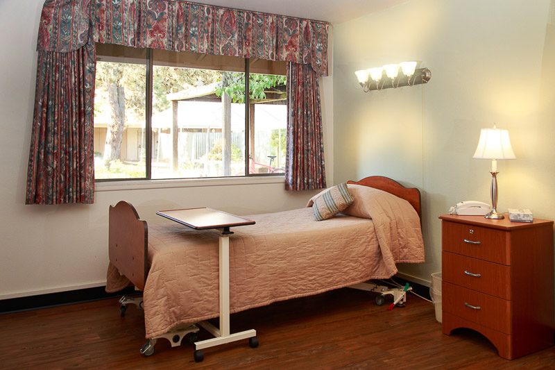 Valley West Health Care photo 3