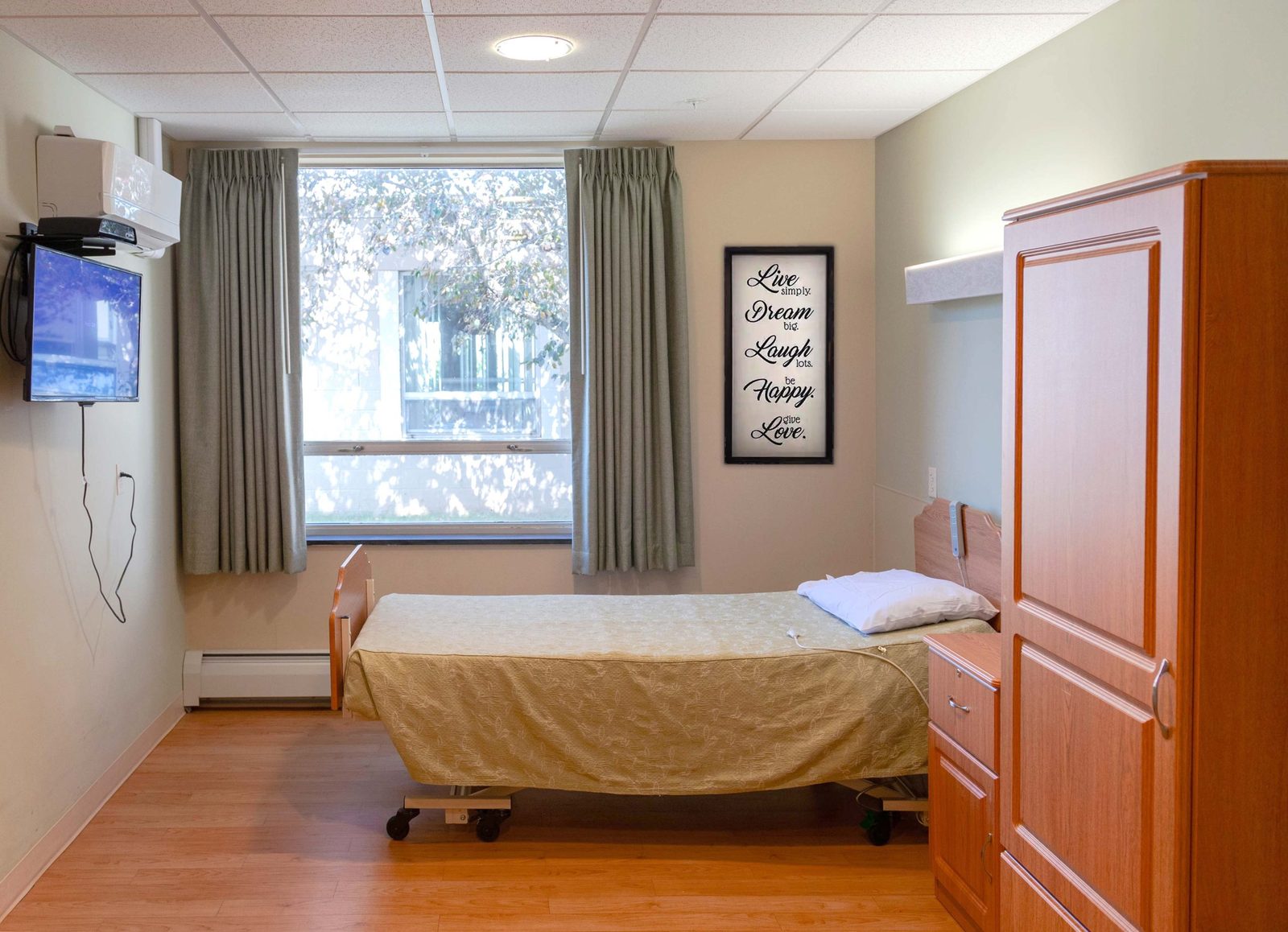 Athens Nursing and Rehabilitation Center photo 4
