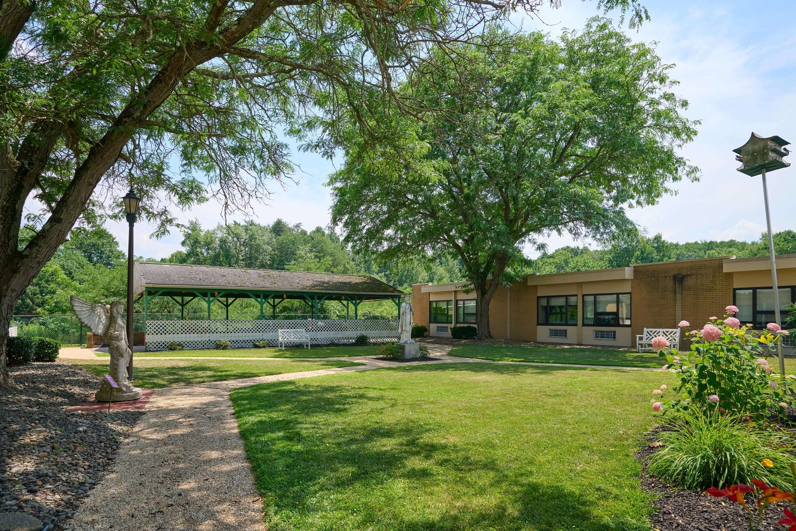 Lakewood Rehabilitation & Healthcare Center photo 2