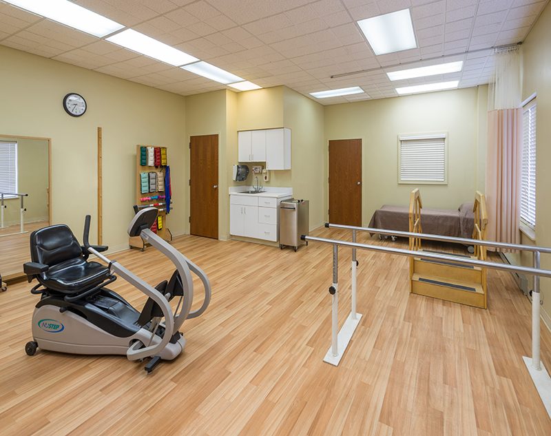 Laurels Health And Rehab At Mid Valley, The photo 2