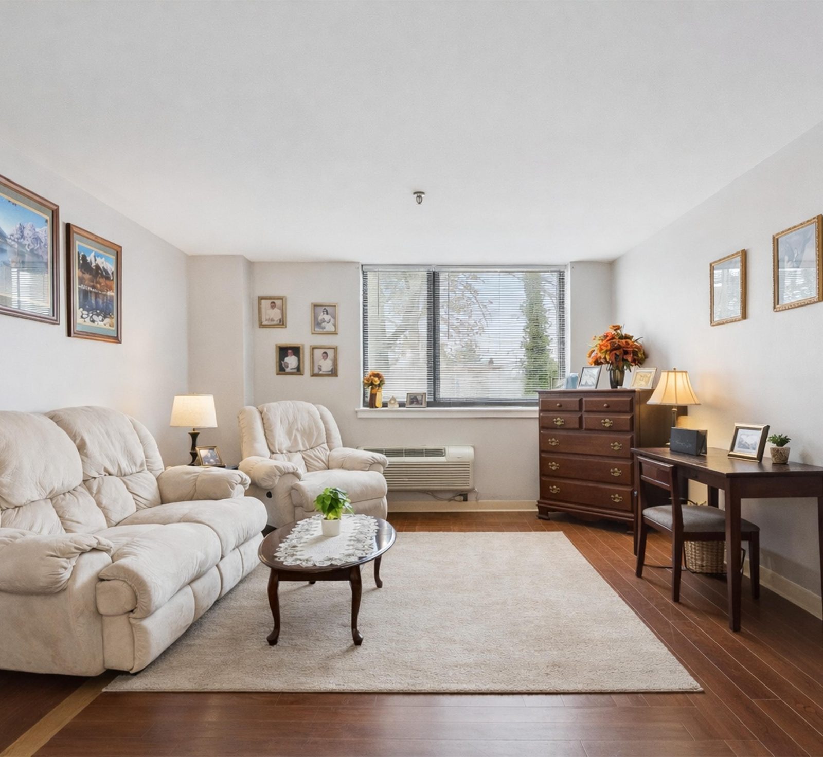 Oakwood Residence photo 1