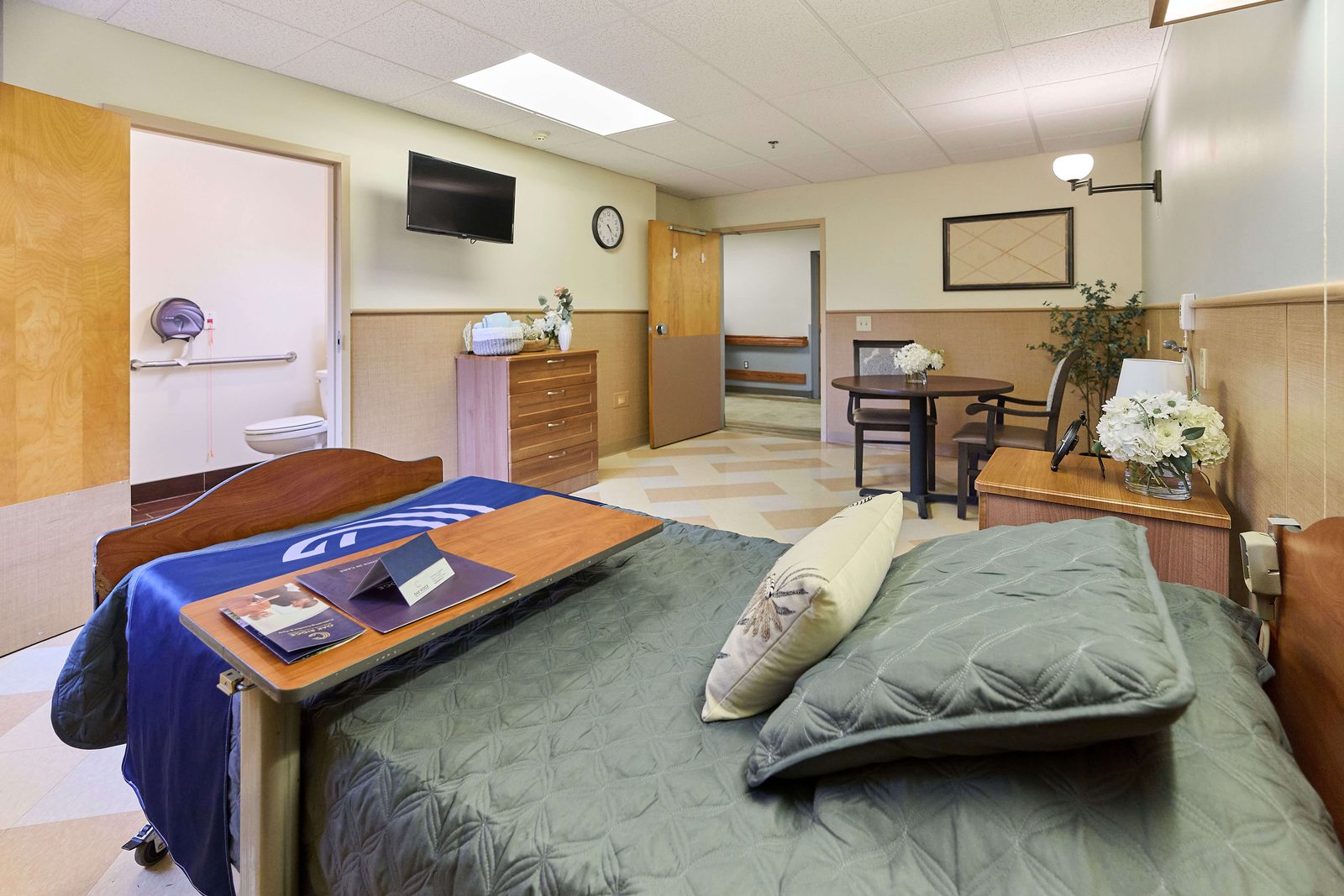 Oak Ridge Rehabilitation & Healthcare Center photo 2