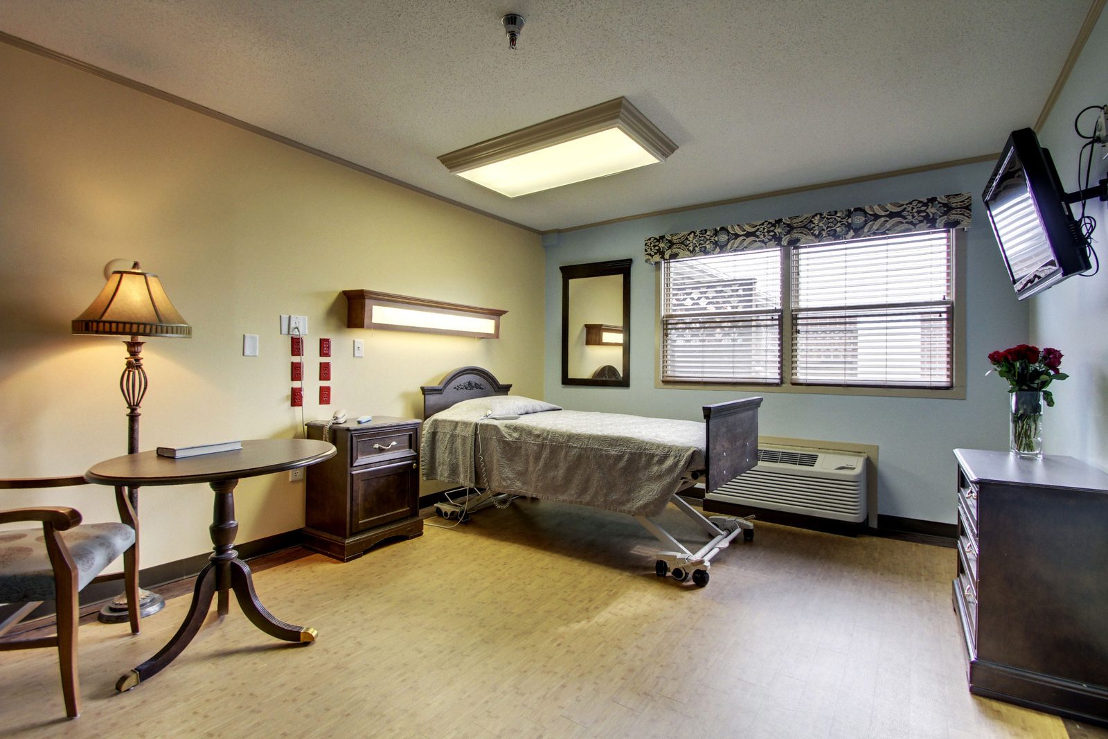 Riverside Health and Rehab photo 2