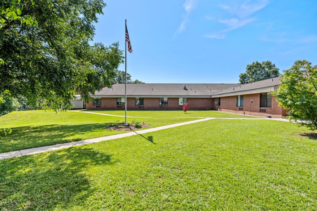 Seneca Health & Rehabilitation Center photo 1
