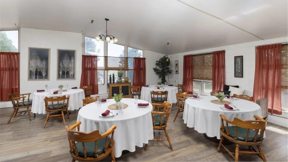 Riverview Manor photo 2