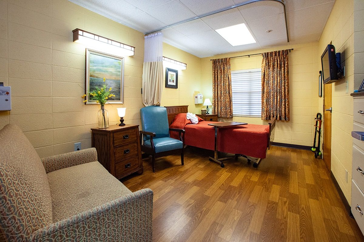 Crestview Health Care Center photo 5