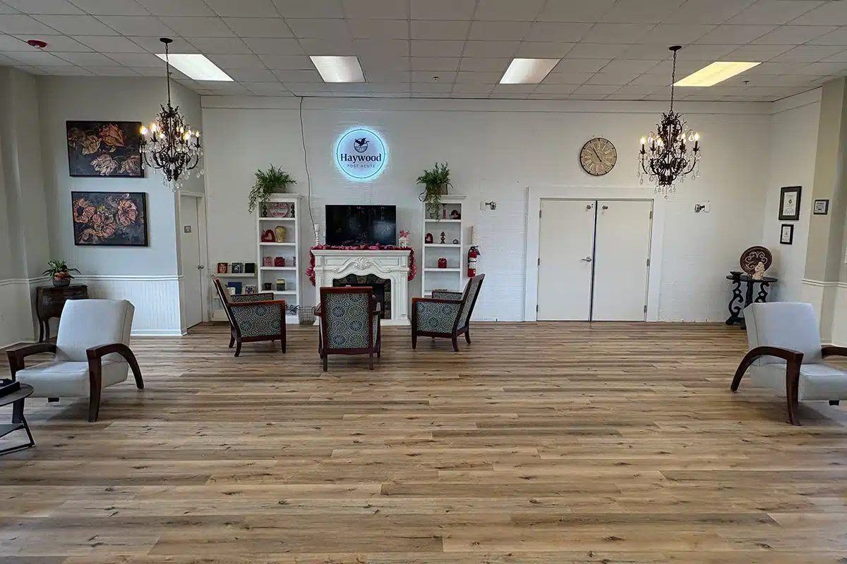 Crestview Health Care Center photo 7
