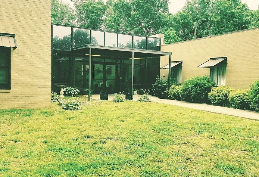Hillview Community Living Center