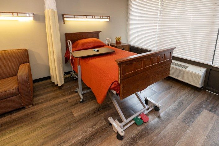 Union City Manor photo 5
