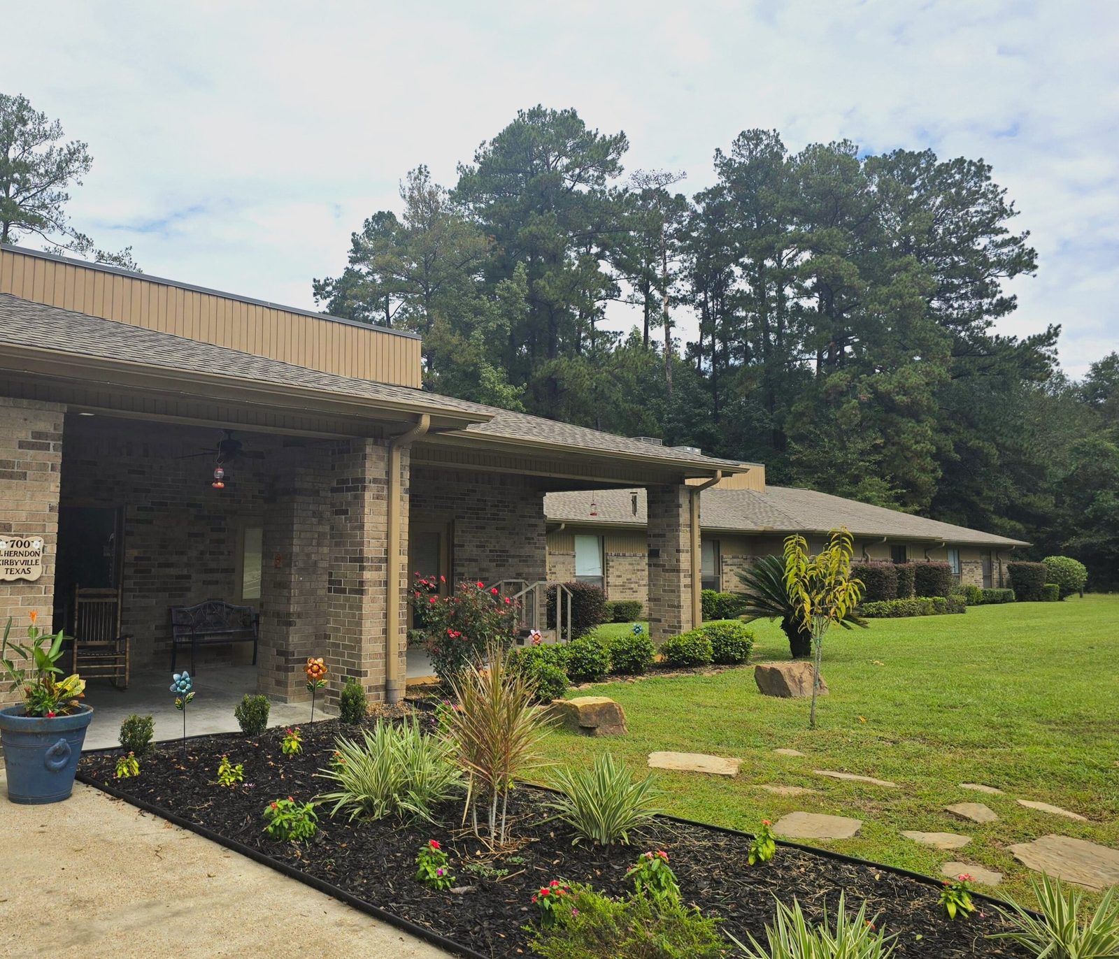 Avalon Place Kirbyville photo 2