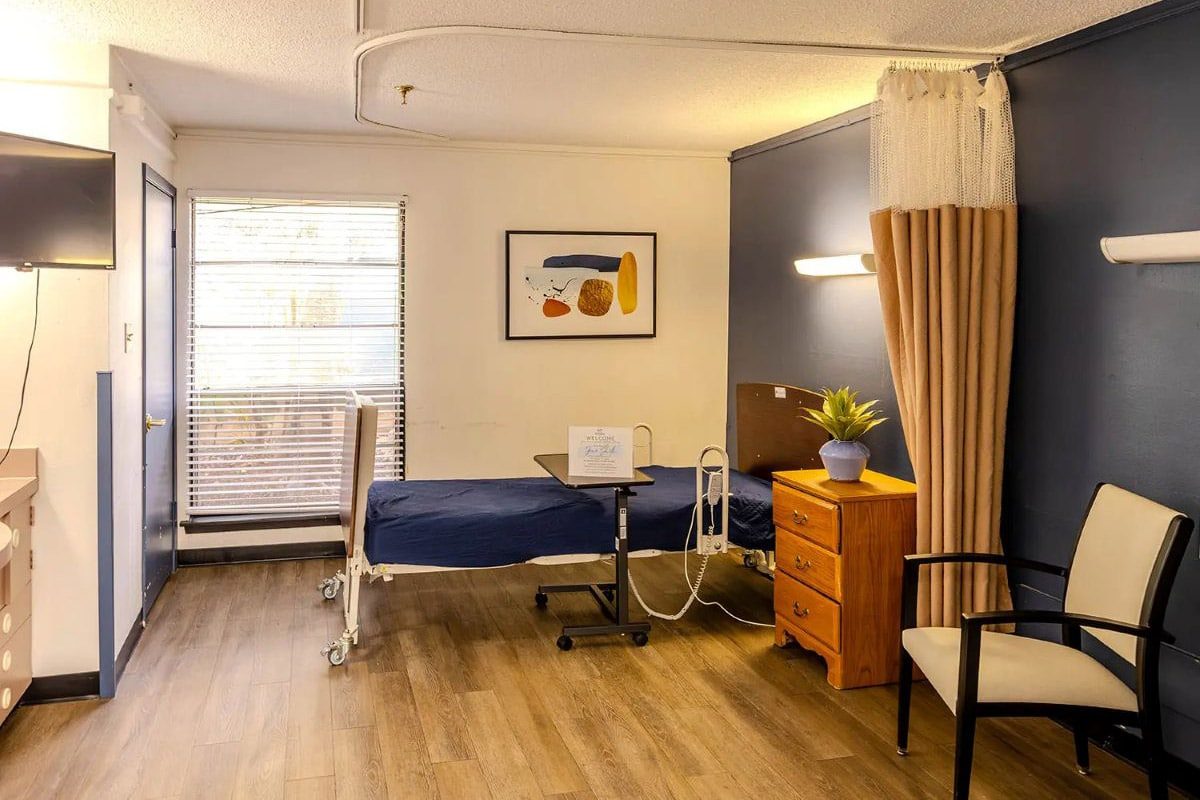 Castle Hills Rehabilitation and Care Center photo 4