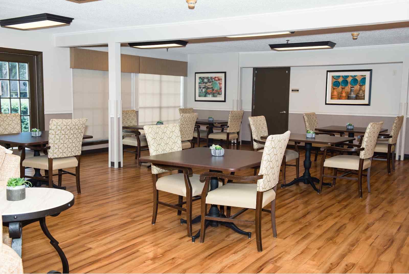 Windsor Nursing and Rehabilitation Center of Seguin photo 4