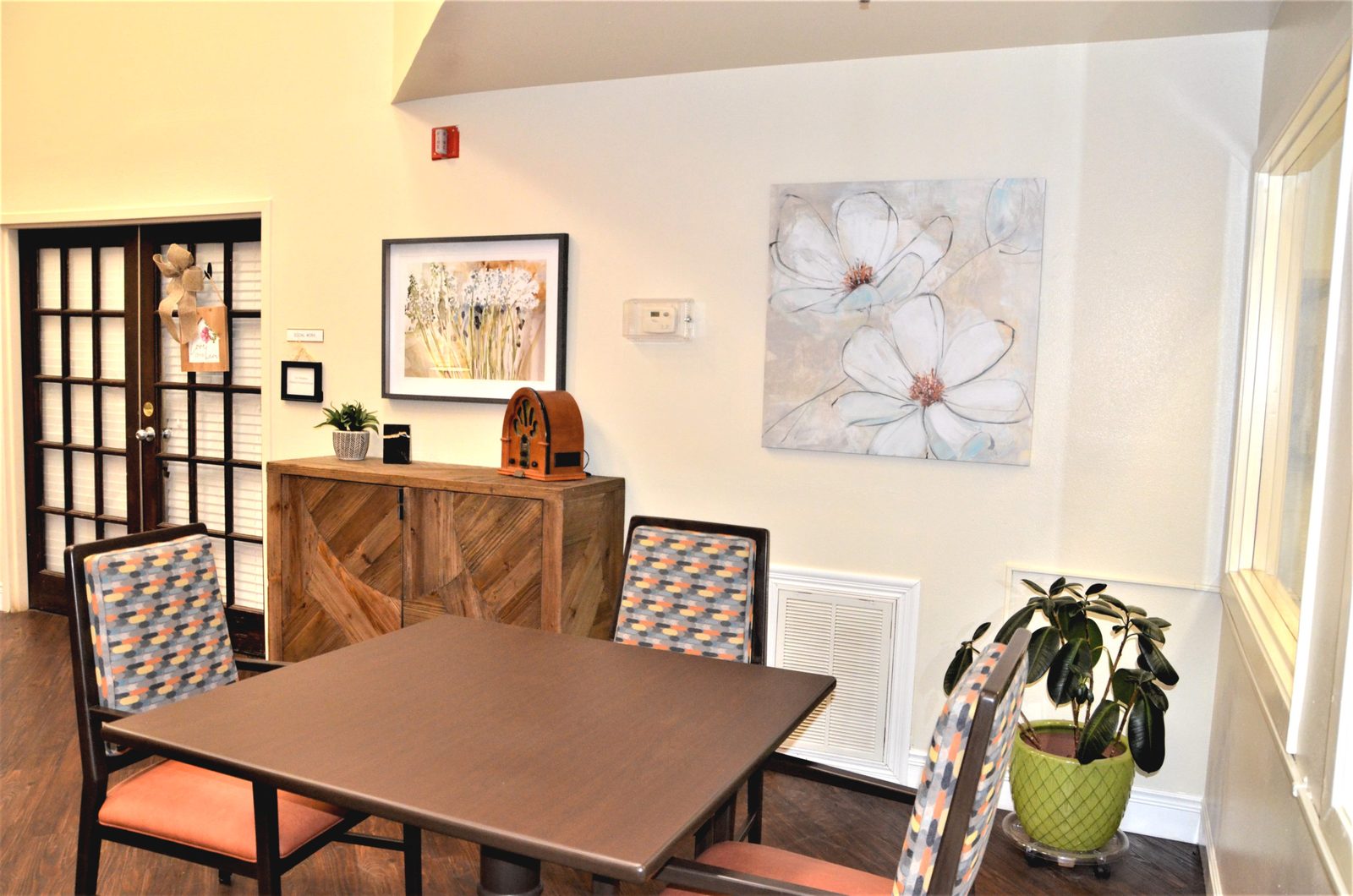 Colonial Pines Healthcare Center photo 3