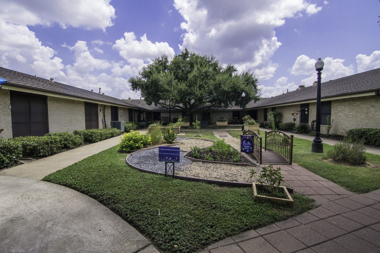 Conroe Health Care Center photo 1