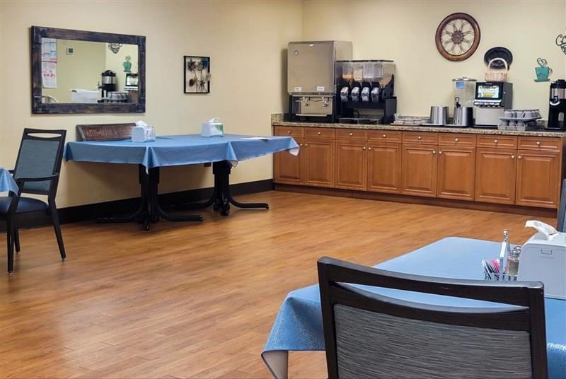 Gilmer Nursing & Rehabilitation photo 5