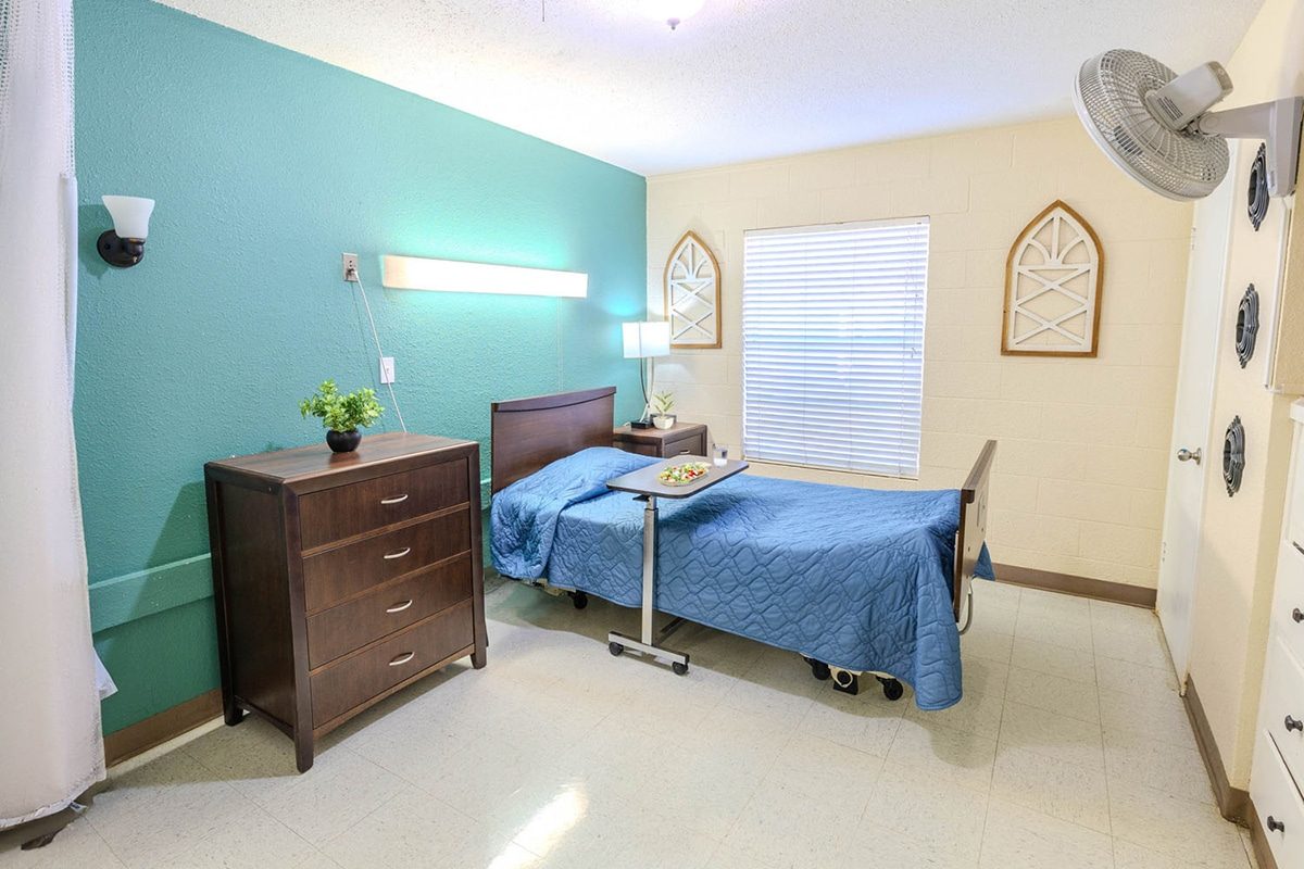 Hurst Plaza Nursing and Rehab photo 3