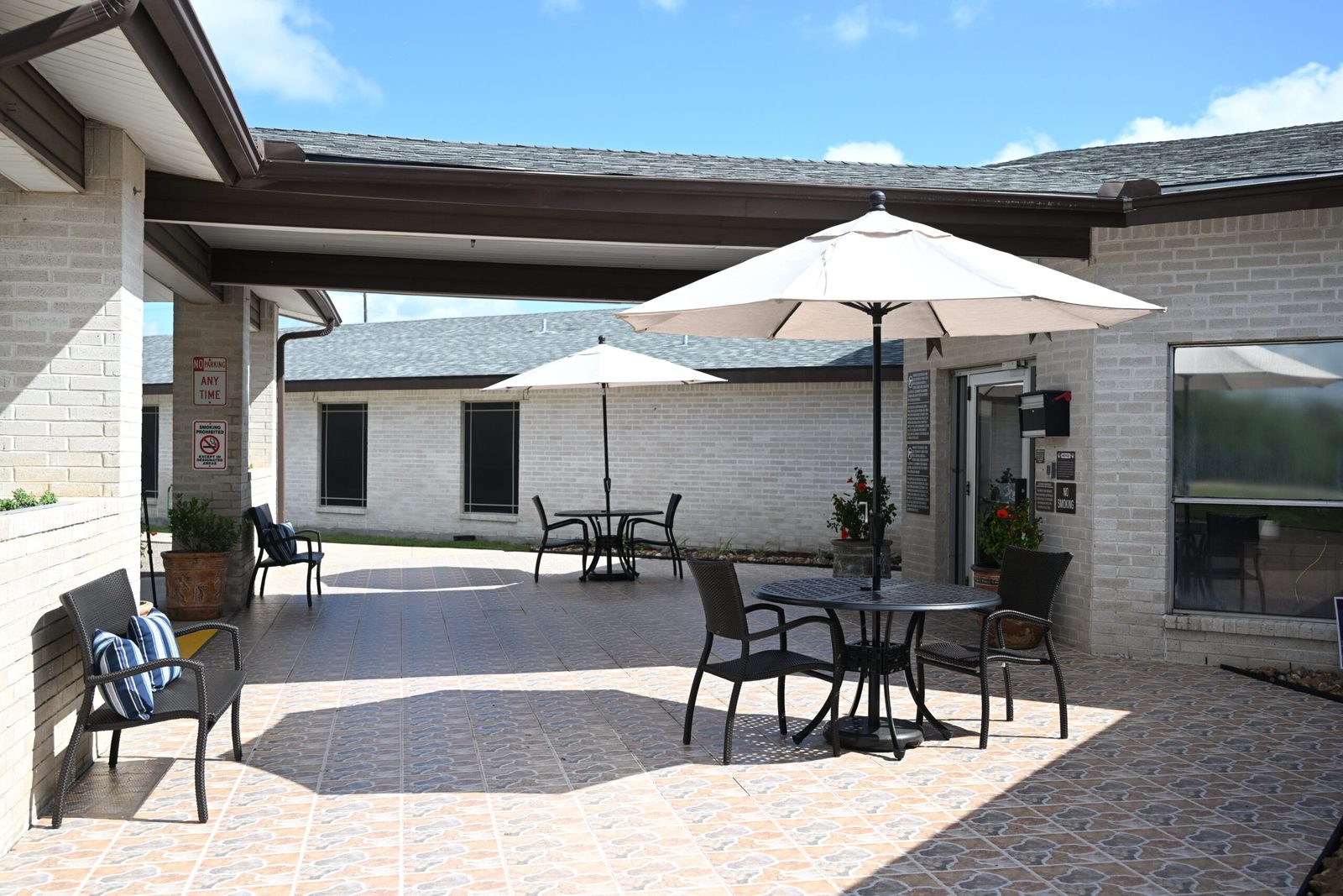 Windsor Nursing and Rehabilitation Center of San Diego photo 2