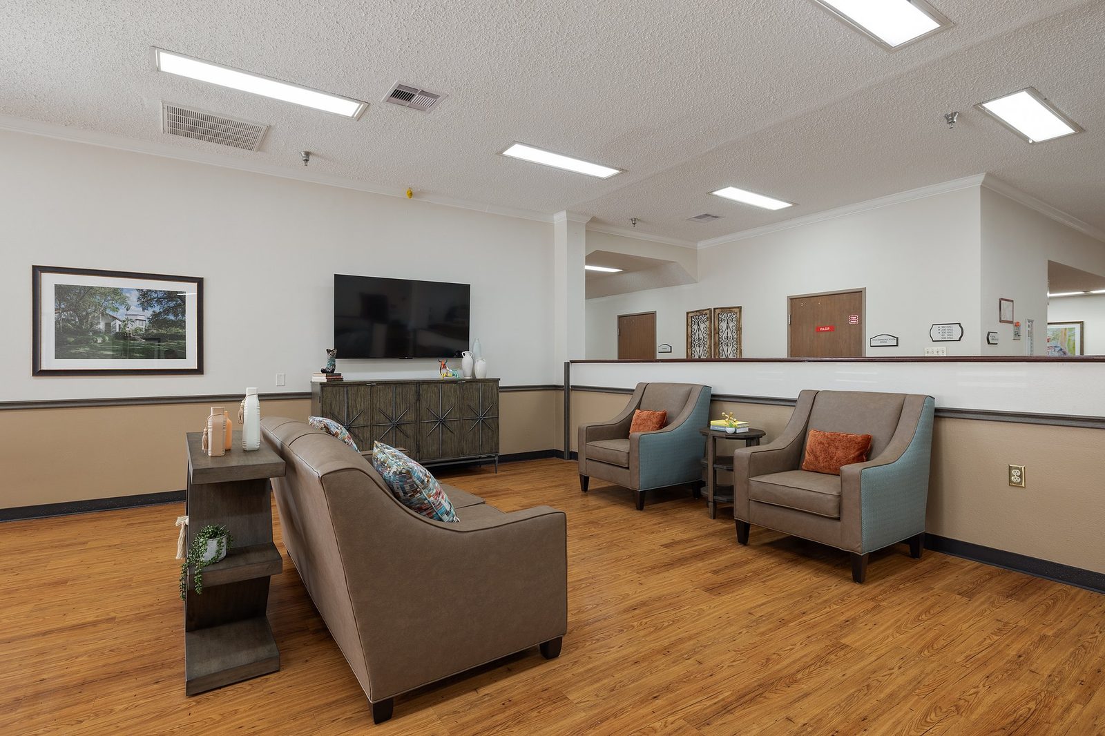 Windsor Las Palmas Nursing and Rehabilitation Center photo 1