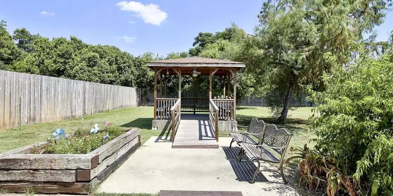 Windsor Mission Oaks photo 4