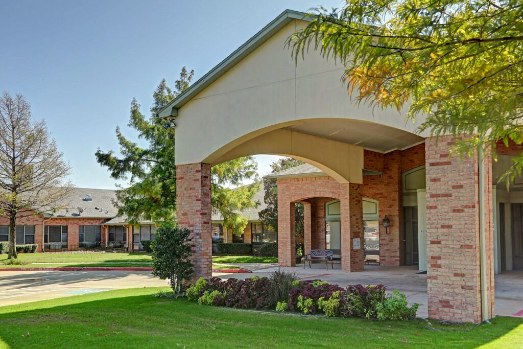 Parkwood Village photo 2