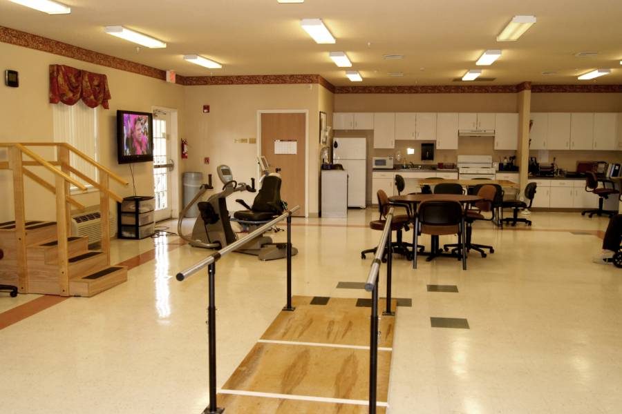 Red Oak Health and Rehabilitation Center photo 4