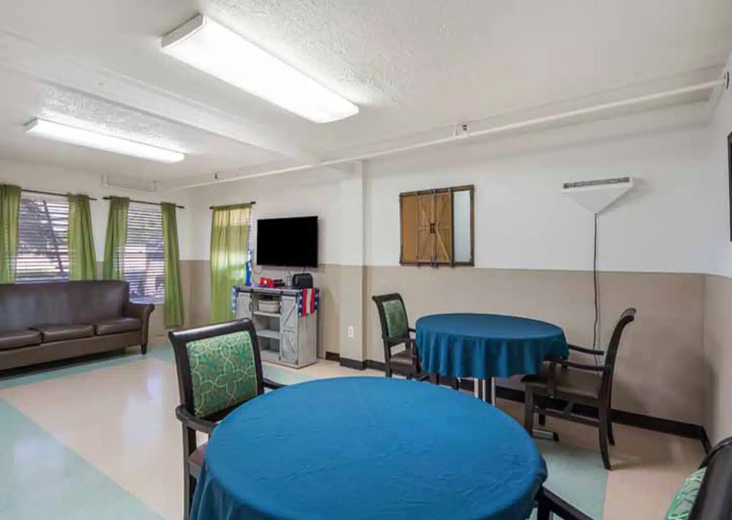 Pleasanton North Nursing and Rehabilitation photo 2