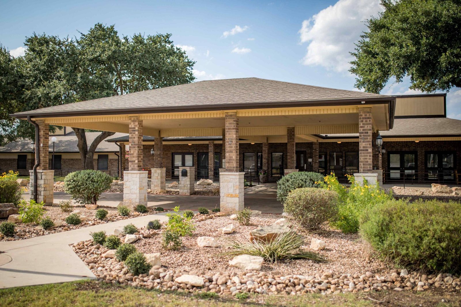 Silver Pines Nursing and Rehabilitation Center photo 1