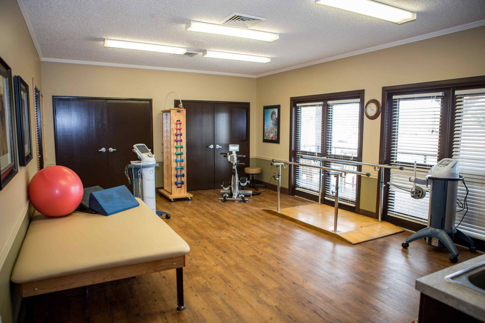 Silver Pines Nursing and Rehabilitation Center photo 4