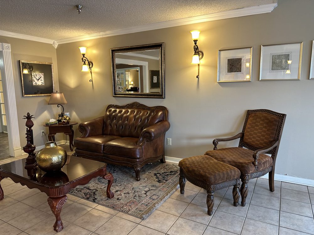 The Laurenwood Nursing And Rehabilitation photo 9
