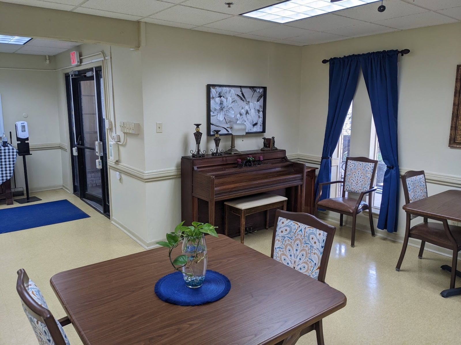 Lakeview Rehabilitation and Healthcare Center photo 7