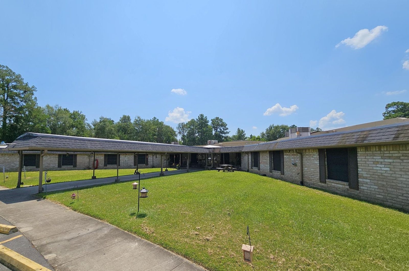 Vidor Health & Rehabilitation Center photo 1