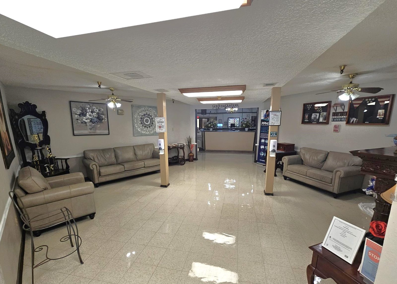 Vidor Health & Rehabilitation Center photo 2