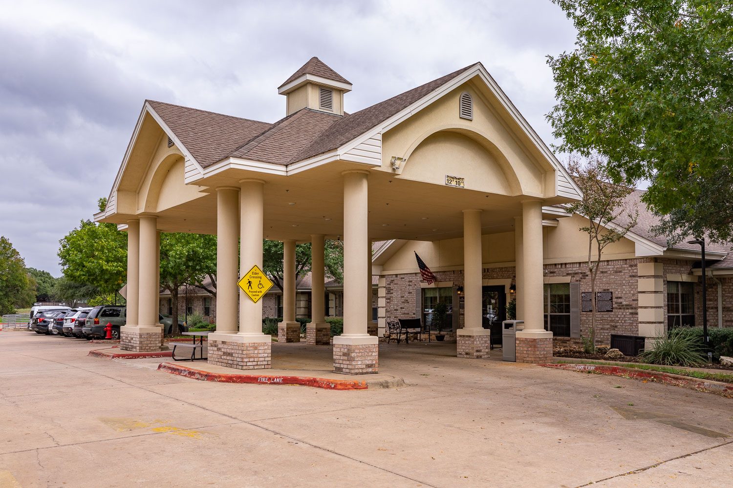 West Oaks Rehabilitation And Healthcare Center photo 1
